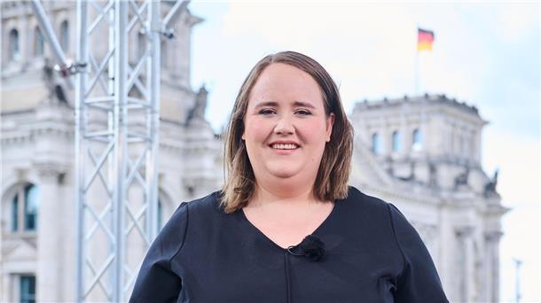 Lang fordert Staatsausgaben jenseits der Schuldenbremse Pflegende Angehörige sind für Ricarda Lang „die oft zu wenig gesehene Säule unseres Gesundheitssystems“.