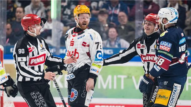 „Drei Tore sollten eigentlich reichen“ - Die Stimmen zum zweiten Playoff-Finale Phillip Bruggisser war nicht zufrieden mit den fünf Gegentoren, die die Fischtown Pinguins kassierten.