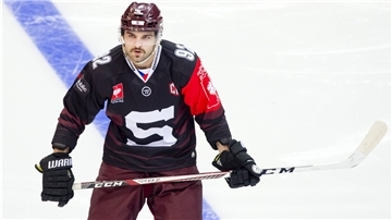 Pinguins Dominik Uher spielte früher zwei Jahre für den tschechischen Traditionsclub Sparta Prag.