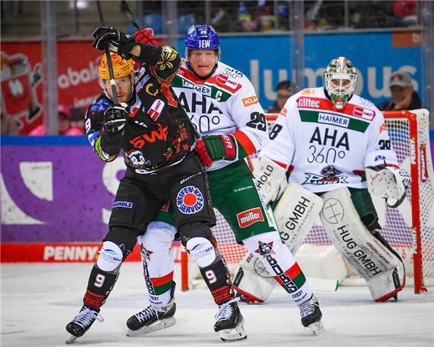 „Karawanken-Powerplay“ führt Pinguins zum dritten Sieg innerhalb einer Woche Pinguins-Kapitän Jan Urbas spielte vor allem im Powerplay sehr auffällig.