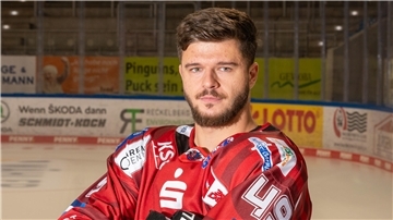 Pinguins-Verteidiger Lukas Kälble kehrt in seine Heimat nach Mannheim zurück.