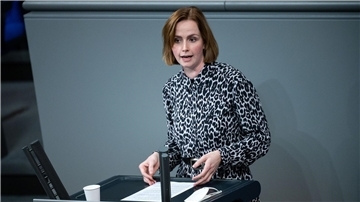 Plattdeutsch müsse wieder stärker Teil des Alltags werden, forderte die FDP-Politikerin Gyde Jensen aus Nordfriesland.