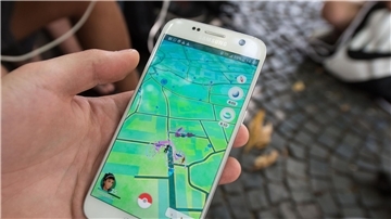 Pokémon Go sorgte beim Start 2016 für Aufsehen damit, dass die Spielefiguren auf dem Smartphone-Bildschirm in der realen Umgebung auftauchten.