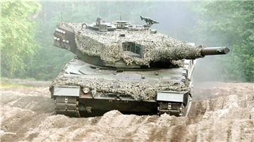 Polen hat angekündigt, Deutschland um eine Genehmigung für die Lieferung der in Deutschland hergestellten Kampfpanzer vom Typ Leopard an die Ukraine zu bitten.