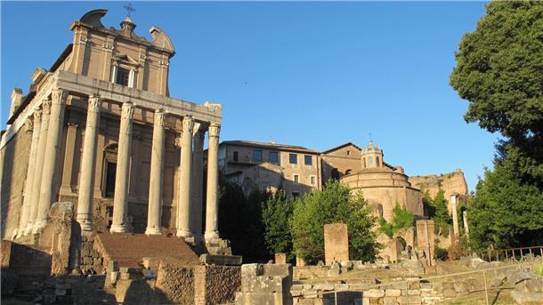 Mehr als Caesarenwahn: die Antike im Bücherherbst Politisches Zentrum des Römischen Reiches: das Forum Romanum. (Archivbild)
