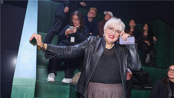 Musikpreis Polyton - Von Künstlern für Künstler „Polyton orientiert sich an Qualität, nicht an Quantität“, sagt Claudia Roth bei der Verleihung des Polyton-Musikpreises in Berlin.