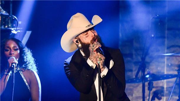 Stars feiern Auszeichnungen, manche per Video Post Malone ging bei den MTV Video Music Awards leer aus.