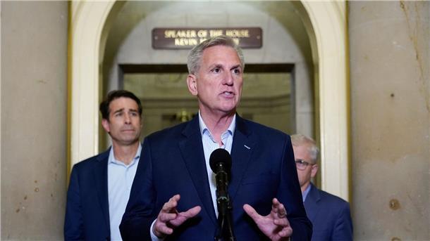 Ende des Schulden-Dramas in USA in Sicht Präsentierte zusammen mit US-Präsident Joe Biden erst kürzlich einen Deal: Kevin McCarthy, Republikaner und Sprecher des US-Repräsentantenhauses.