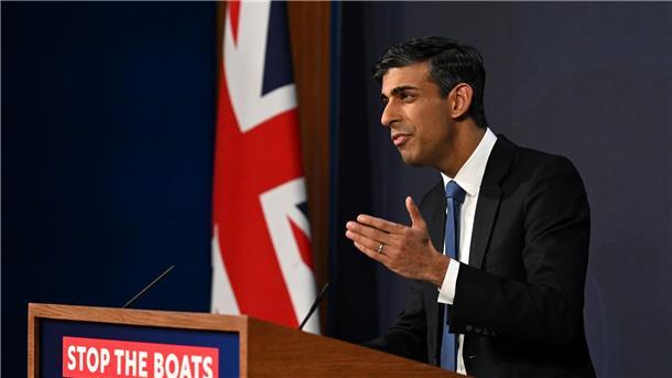 Premier Rishi Sunak ist bereit, seine Pläne vor Gericht durchzuboxen.