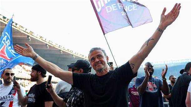 Besser ohne Messi und Mbappé? Paris und das Ziel Henkelpott PSG-Trainer Luis Enrique nach dem Gewinn der französischen Meisterschaft.