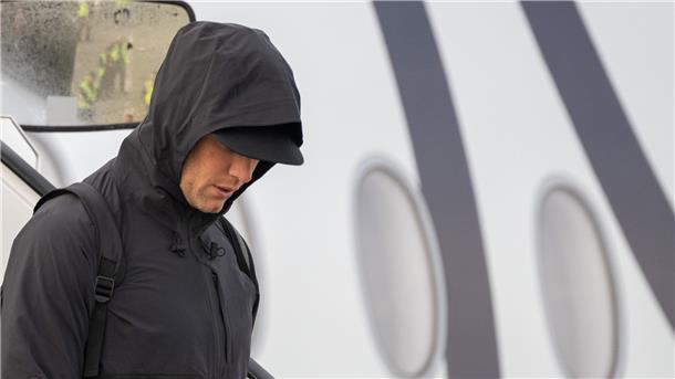 München im „Brady-Fieber“: Erstes NFL-Spiel in Deutschland Quarterback Tom Brady steigt in München aus dem Flugzeug aus.