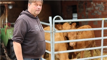 Rainer Siedenburg hat seine Rinder wieder: Drei Wochen waren sie verschwunden. Auch in der Samtgemeinde Tarmstedt waren die Tiere unterwegs.