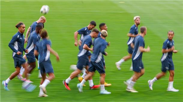 RB Leipzig beginnt die neue Saison in der Champions League in Madrid.