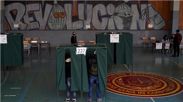 Referendum in Chile: Die neue Verfassung soll das aktuelle Grundgesetz ersetzen, das noch aus der Zeit der Militärdiktatur stammt.