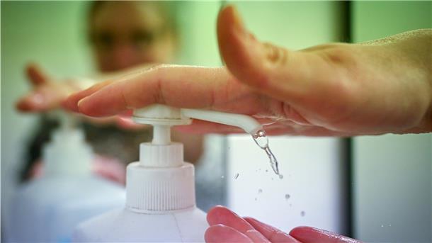 Coronavirus: Bremerhavener Patienten reagieren besonnen Regelmäßiges Händewaschen gehört zu den wichtigsten Schutzmaßnahmen.