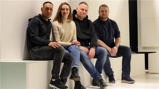 Regisseur Barish Karademir (von links), Dramaturgin Elisabeth Kerschbaumer, Ausstatter Walter Schütze und Video- und Sounddesigner Alexander Jopke wollen mit ihrer Inszenierung auch ein junges Publikum ansprechen.