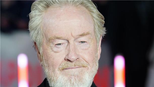 Ridley Scott über Western und Sex-Szenen Regisseur Ridley Scott bei der Premiere seines Films „Napoleon“ in London.