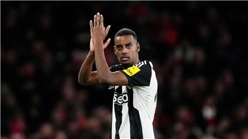 Rekordtransfer in England: Stürmer Alexander Isak wechselt von Newcastle nach Liverpool.