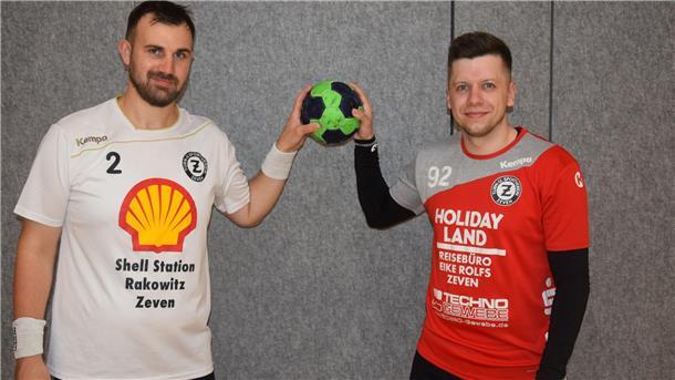 René Viets (links) und Sebastian Bleck werden in der jetzt beginnenden Saison die Zevener Handballer in der Regionsoberliga als Spielertrainer betreuen.
