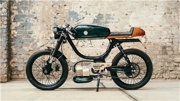 Retro-Design, moderne Technik: Die Metorbikes verfügen unter anderem über Scheibenbremsen und ABS.