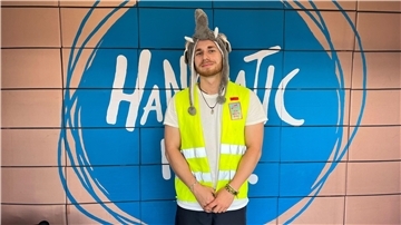 Robert Bönisch will auf dem Hurricane-Festival gute Laune verbreiten.
