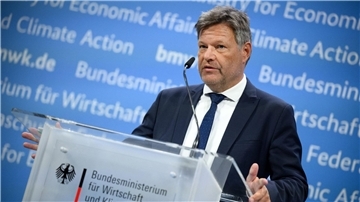 Robert Habeck erwägt das deutsche Lieferkettengesetz für rund zwei Jahren auszusetzen.