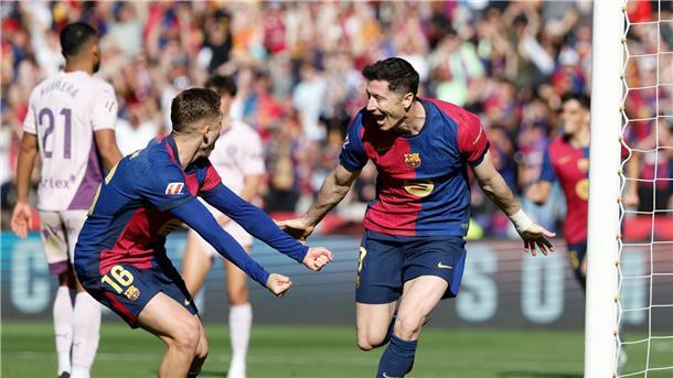 Robert Lewandowski und seine Kollegen vom FC Barcelona schießen gerade viele Tore.