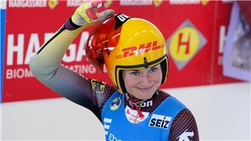 Rodlerin Julia Taubitz bemängelt das Fehlen einer Damen-Umkleide beim Weltcup in Innsbruck.