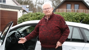 Rolf Schlichting fuhr seit 45 Jahren Moderatoren und Stars zur NDR-Show 3 nach 9.