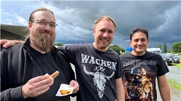 Roman, Fabian und Stefan aus dem Ruhrgebiet wollen nach Wacken.