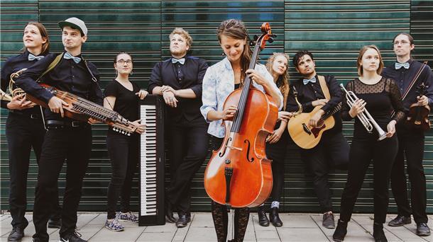 Ronja Maltzahn and the BlueBird Orchestra