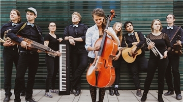 Ronja Maltzahn and the BlueBird Orchestra