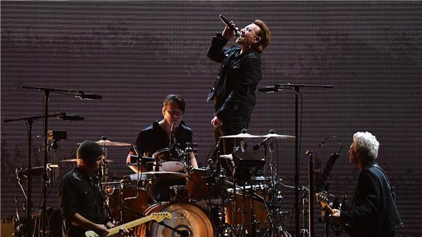 U2 präsentieren alte Songs in neuem Klang Rückblick in die Zukunft: U2.