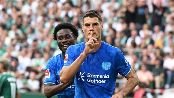 Neuer Trainer schon unter Druck: Leverkusen im Krisenmodus Ruhe, bitte: Leverkusens Torjäger Patrik Schick nach seinem Elfmetertor in Bremen.