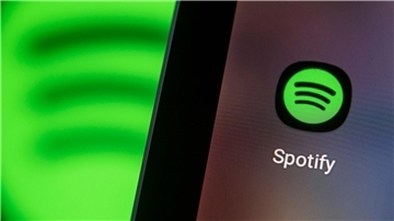 Rund 100 Millionen Nutzer mit Apple-Geräten hat Spotify in der EU - wird das zum Problem für den Musikstreamingdienst?