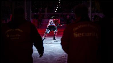 Rund zwei Dutzend Spiele sind in der Deutschen Eishockey-Liga (DEL) wegen Corona schon verlegt worden.
