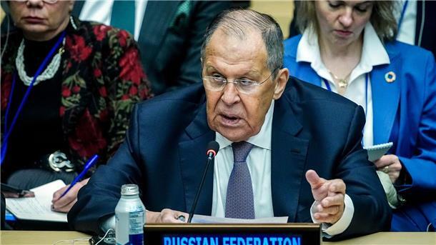 Spannungen mit den USA: Venezuela erhält Zuspruch aus Moskau Russlands Außenminister Lawrow sichert Venezuela Moskaus Solidarität bei der Auseinandersetzung mit den USA zu. (Archivbild)