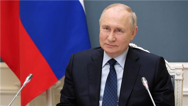 Russlands Präsident Wladimir Putin hatte im Juni davon gesprochen, dass die neue Atomrakete bald in Dienst gehen soll. Nun ist es soweit.