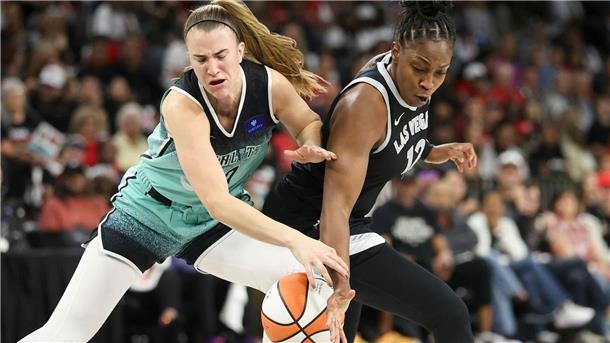 Sabrina Ionescu (links) steht mit den New York Liberty erneut in den Finals der WNBA.