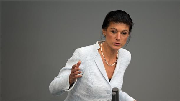 Sahra Wagenknecht im Bundestag - bundesweit steht das BSW bei etwa fünf Prozent.