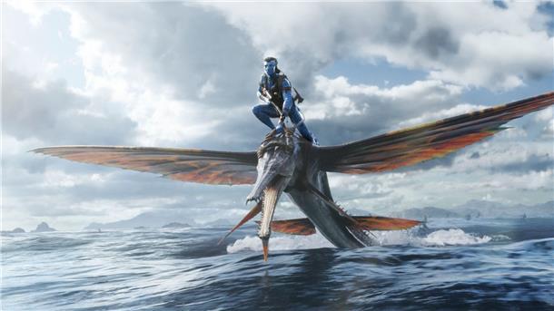 Bildgewaltiges Sequel: „Avatar 2 - The Way of Water“ Sam Worthington als Jake Sully in einer Szene des Films „Avatar 2: The Way Of Water“.
