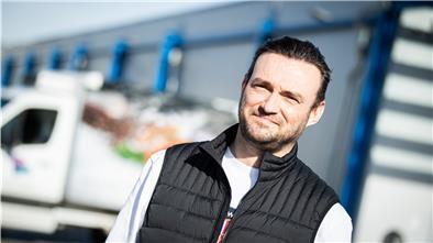 Sandor Bacso ist mit seiner gleichnamigen Seafood-Firma von der Packhalle XIII in den Neubau an der Eichstraße gezogen.