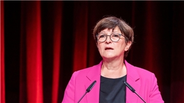 Saskia Esken, Bundesvorsitzende der SPD, spricht beim Bundeskongress der Jungsozialisten (Jusos).