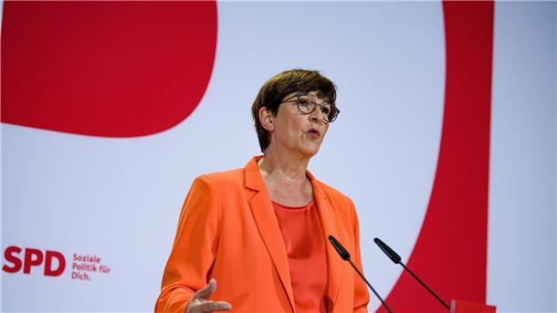 Saskia Esken: So, wie gerade gegen die demonstrierenden Frauen und Männer auf den Straßen vorgegangen werde, „müssen die Gespräche enden“.