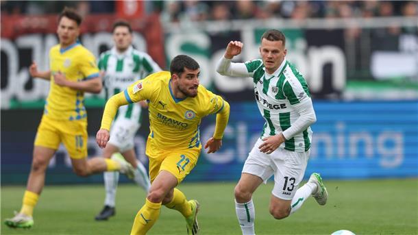 SC Preußen Münster und Eintracht Braunschweig spielten im Kellerduell gegeneinander. 