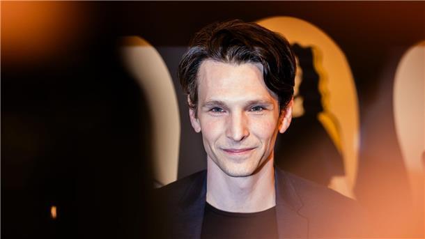 Schauspieler Sabin Tambrea bei der Premiere in Berlin.