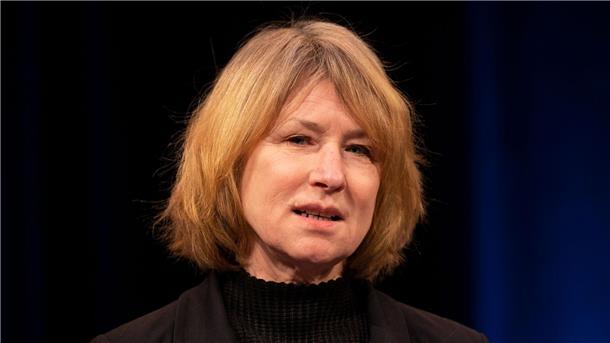 Schauspielerin Corinna Harfouch mag bei Dreharbeiten nicht mehr rennen.