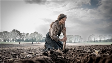 Schauspielerin Harriet Herbig-Matten in der ARD-Historienserie „Schwarzes Gold“.