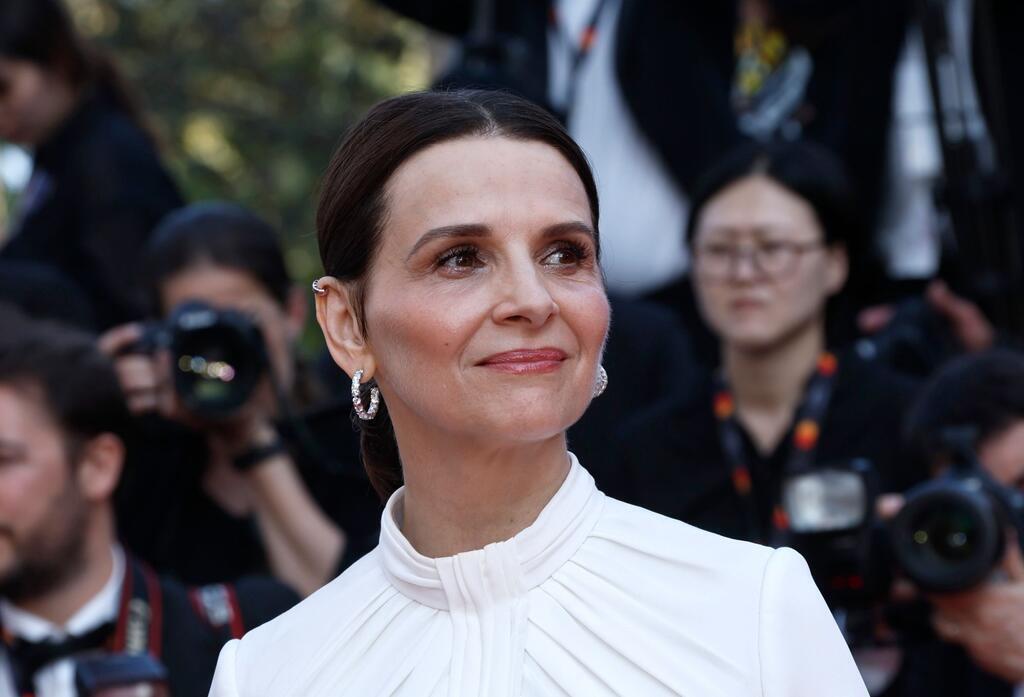 Schauspielerin Juliette Binoche berichtet über sexuelle Belästigung und übergriffiges Verhalten an Filmsets in den 1980er- und 1990er-Jahren.
