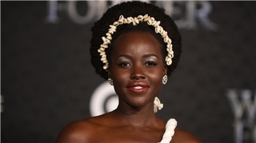Schauspielerin Lupita Nyong’o bei der  Weltpremiere von „Black Panther: Wakanda Forever“ in Hollywood.